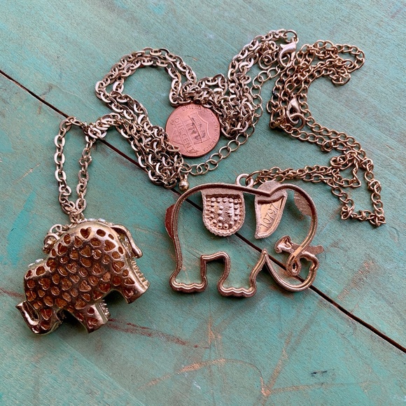 Lucky ELEPHANT'S  - Two Cute Sweet Elephant Necklace - Crystal & Enameled - Picture 4 of 7